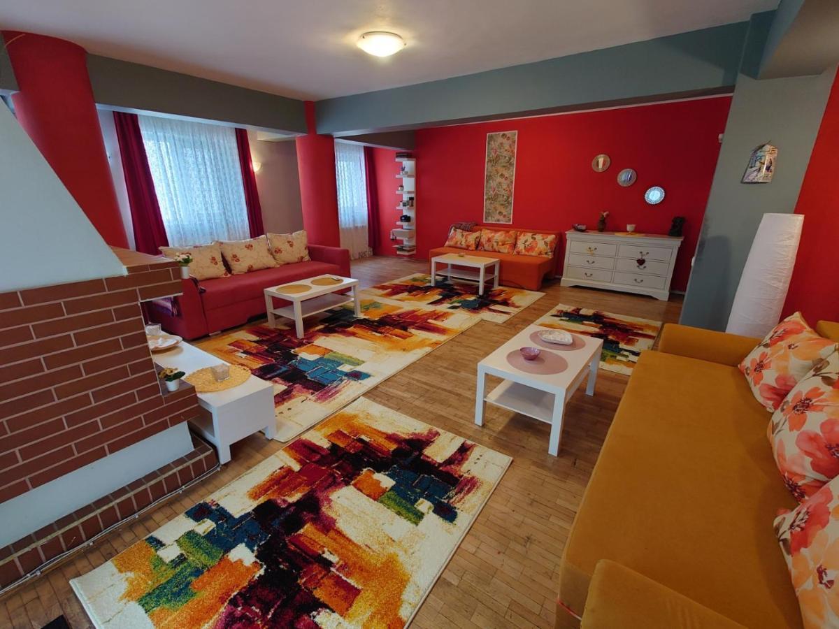 בוקרשט Andreea'S Apartments-Old Town מראה חיצוני תמונה