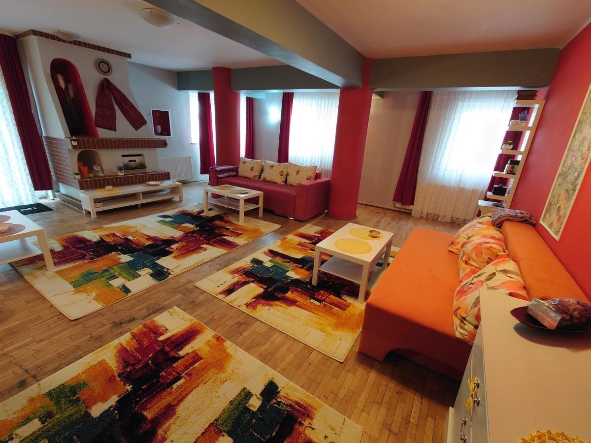 בוקרשט Andreea'S Apartments-Old Town מראה חיצוני תמונה