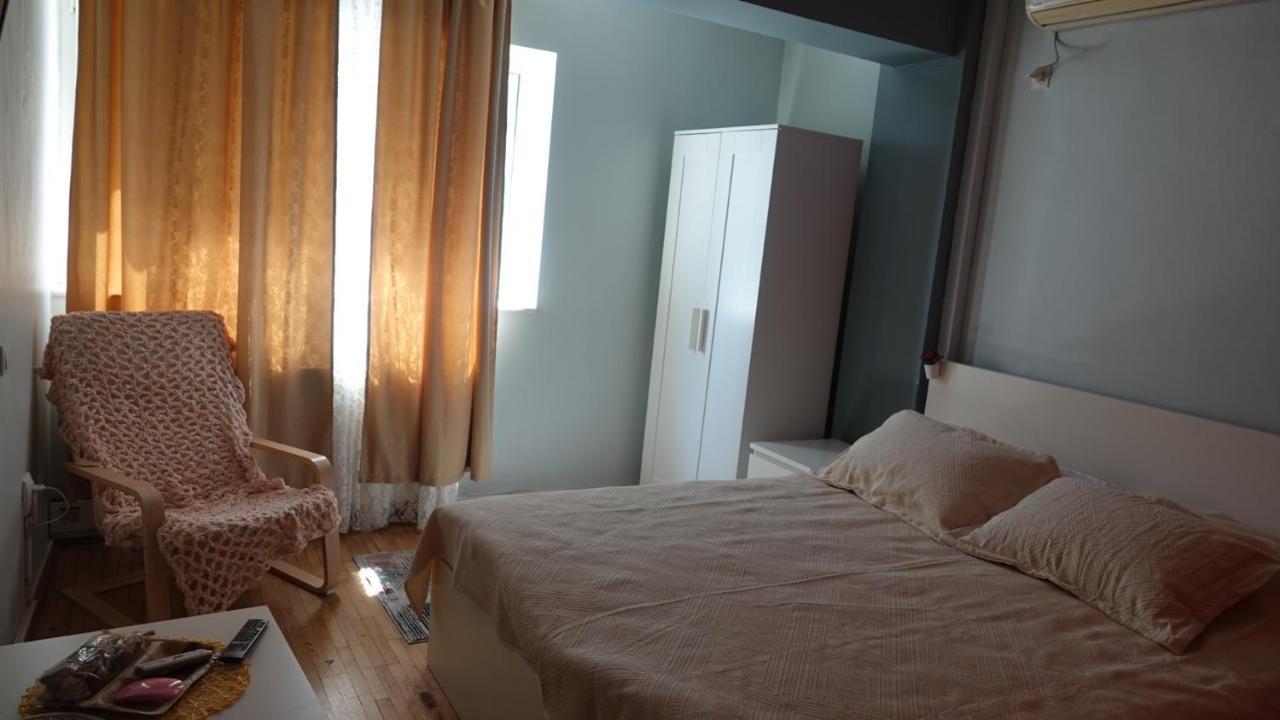 בוקרשט Andreea'S Apartments-Old Town מראה חיצוני תמונה
