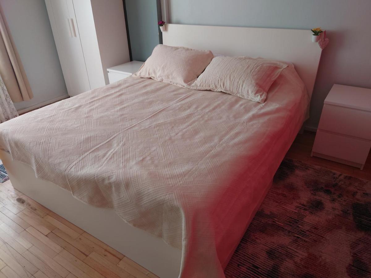 בוקרשט Andreea'S Apartments-Old Town מראה חיצוני תמונה