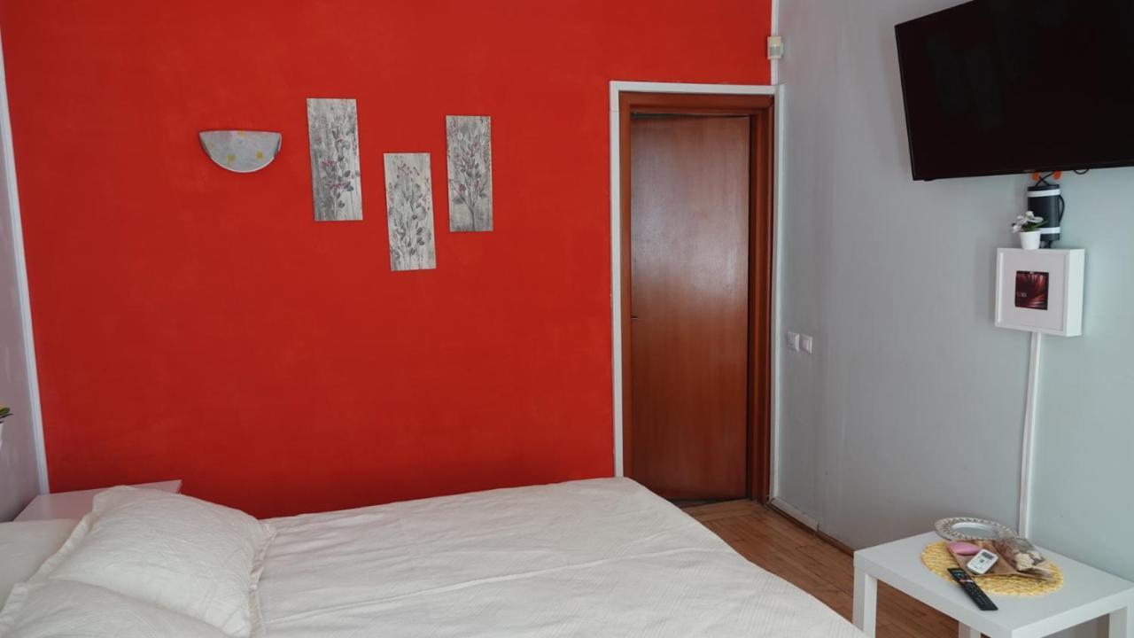 בוקרשט Andreea'S Apartments-Old Town מראה חיצוני תמונה