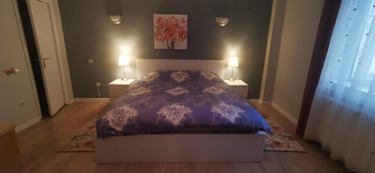 בוקרשט Andreea'S Apartments-Old Town מראה חיצוני תמונה